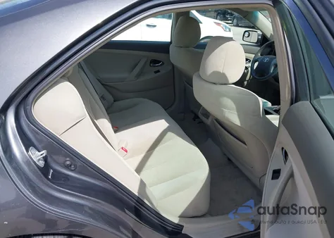 2009 Toyota Camry Le z USA, uszkodzony, nr VIN 4T1BE46K29U327818